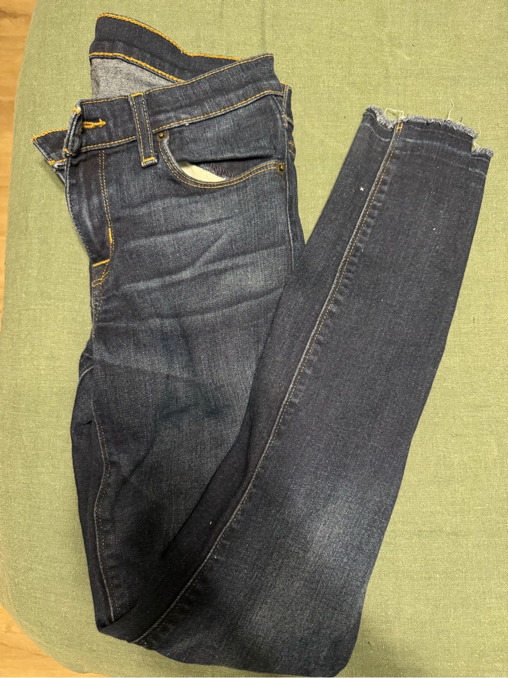 Hudson Jeans Women's Skinny in Dark Indigo with Gold Stitching